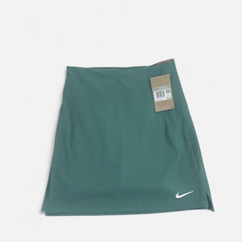 NWT Nike skirt